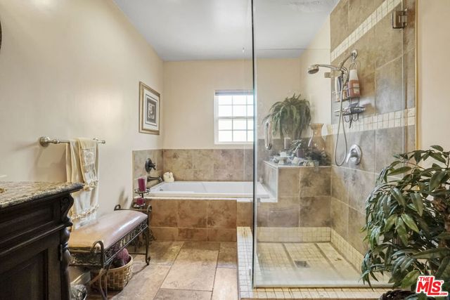 11731 Cimarron Avenue, Hawthorne, CA 90250