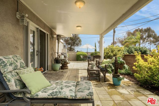 11731 Cimarron Avenue, Hawthorne, CA 90250