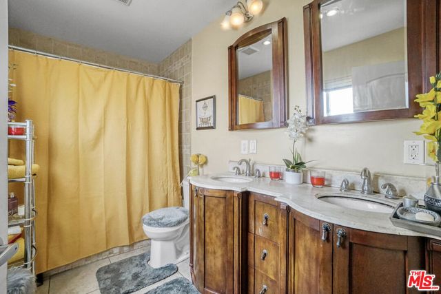 11731 Cimarron Avenue, Hawthorne, CA 90250