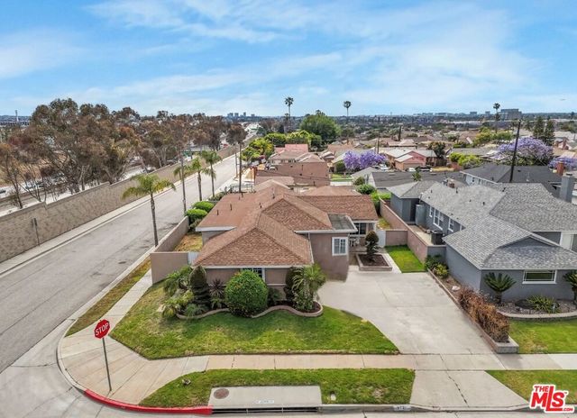 11731 Cimarron Avenue, Hawthorne, CA 90250