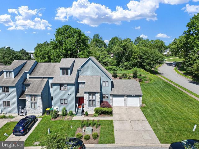 109 FOXFIRE DR, Newark, DE 19711