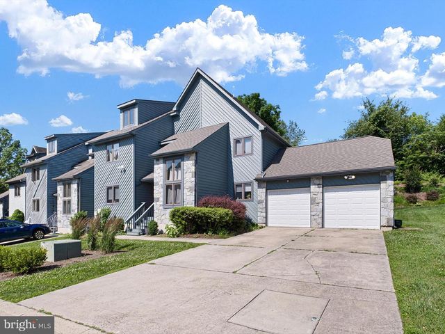 109 FOXFIRE DR, Newark, DE 19711