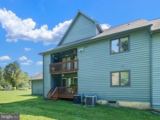 109 FOXFIRE DR, Newark, DE 19711
