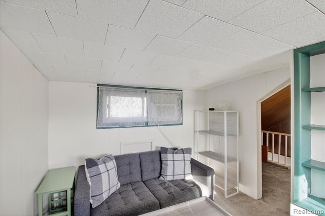 19134 Angling Street, Livonia, MI 48152