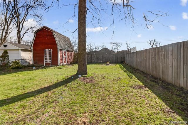 19134 Angling Street, Livonia, MI 48152