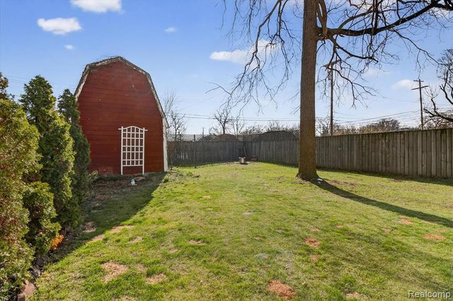 19134 Angling Street, Livonia, MI 48152