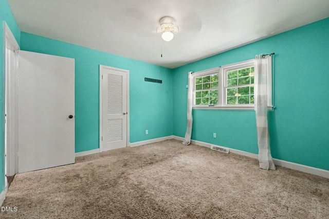 525 N Carr Street, Mebane, NC 27302
