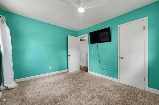 525 N Carr Street, Mebane, NC 27302