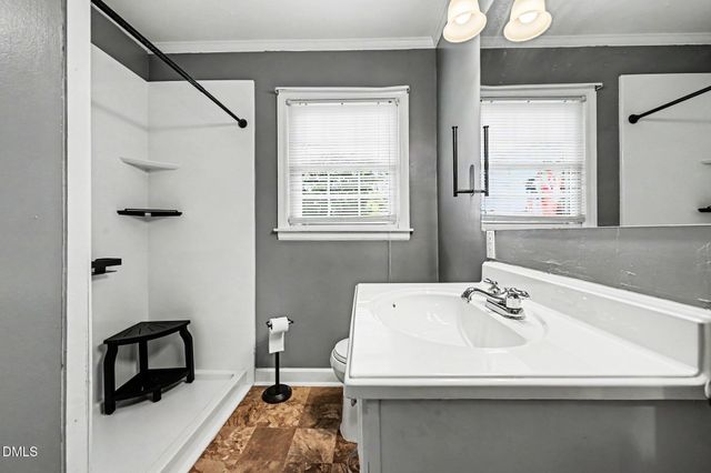 525 N Carr Street, Mebane, NC 27302