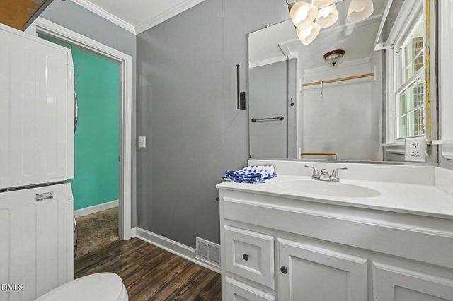 525 N Carr Street, Mebane, NC 27302