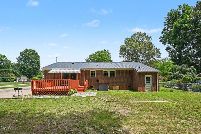 525 N Carr Street, Mebane, NC 27302