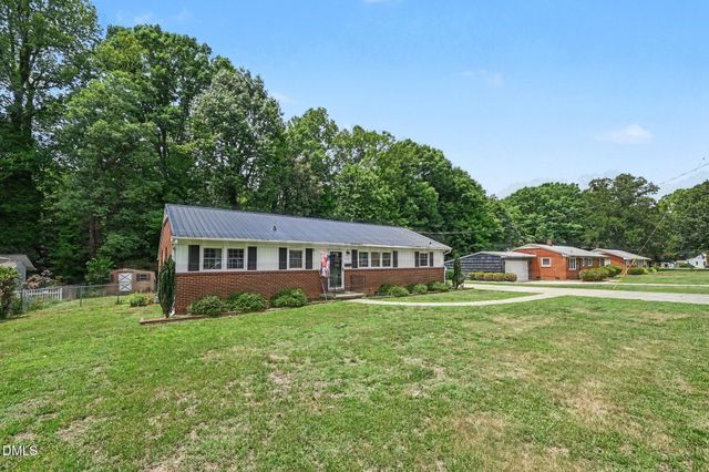 525 N Carr Street, Mebane, NC 27302