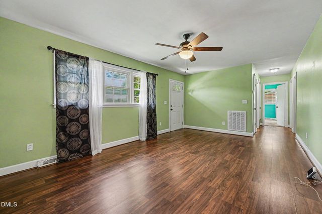 525 N Carr Street, Mebane, NC 27302