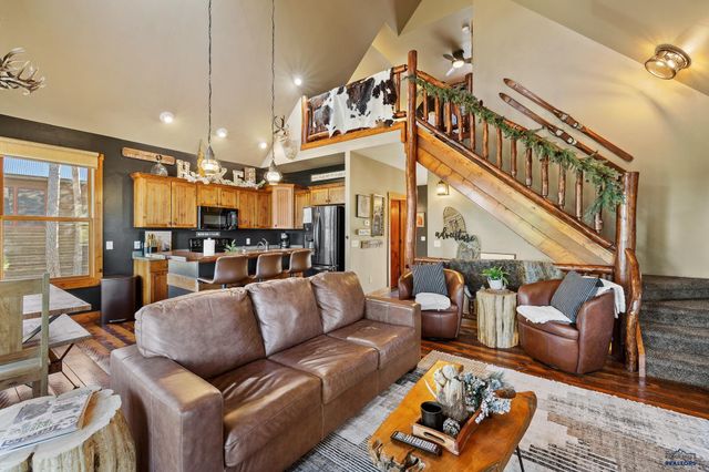 21152 GILDED MOUNTAIN LP, Lead, SD 57754