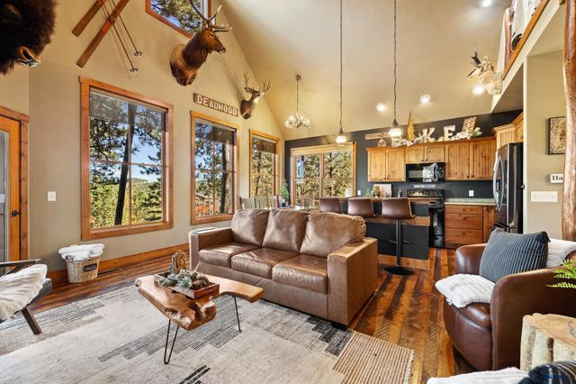 21152 GILDED MOUNTAIN LP, Lead, SD 57754