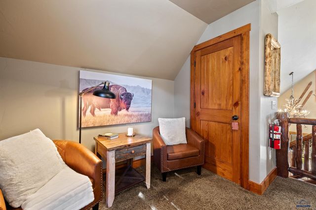 21152 GILDED MOUNTAIN LP, Lead, SD 57754