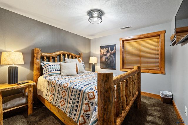 21152 GILDED MOUNTAIN LP, Lead, SD 57754