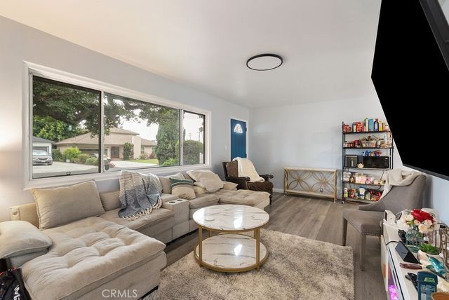 2329 Bashor, Duarte, CA 91010