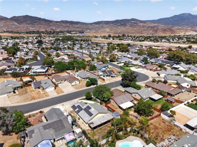42869 Woodside Court, Hemet, CA 92544