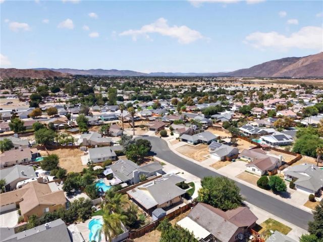 42869 Woodside Court, Hemet, CA 92544