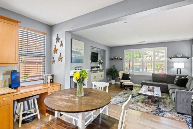 448 Kennedy Court, Escondido, CA 92027