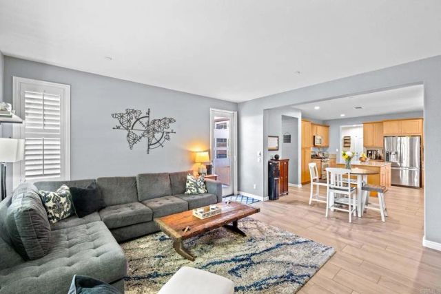 448 Kennedy Court, Escondido, CA 92027