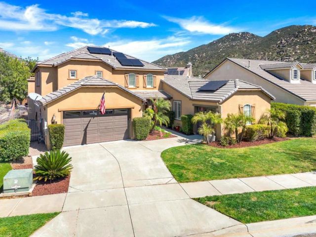 448 Kennedy Court, Escondido, CA 92027