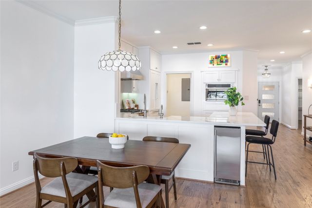 500 Waters Edge Drive 313, Lake Dallas, TX 75065