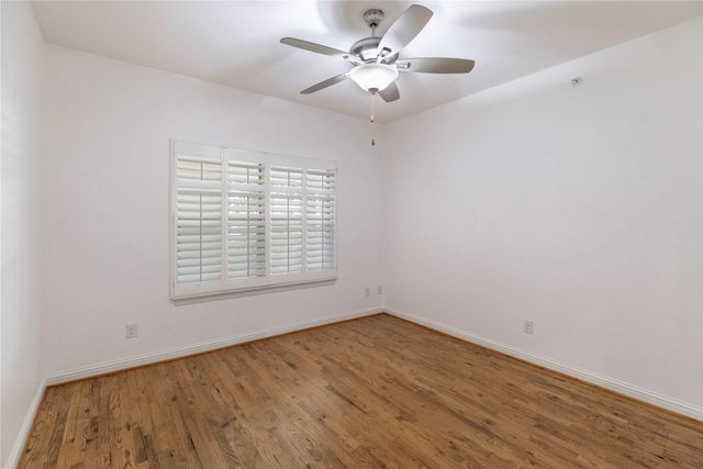 500 Waters Edge Drive 313, Lake Dallas, TX 75065