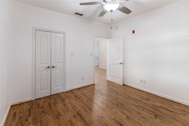 500 Waters Edge Drive 313, Lake Dallas, TX 75065