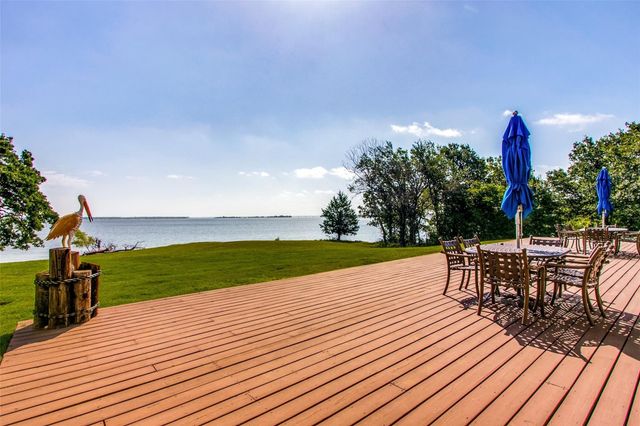 500 Waters Edge Drive 313, Lake Dallas, TX 75065