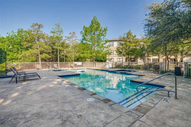 500 Waters Edge Drive 313, Lake Dallas, TX 75065