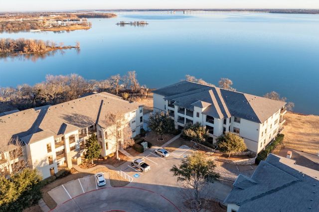 500 Waters Edge Drive 313, Lake Dallas, TX 75065