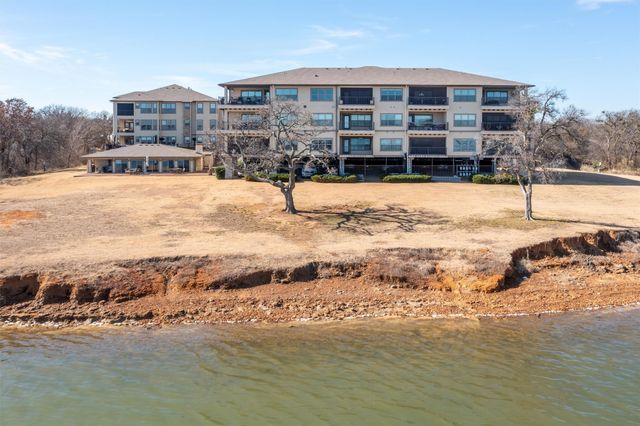 500 Waters Edge Drive 313, Lake Dallas, TX 75065