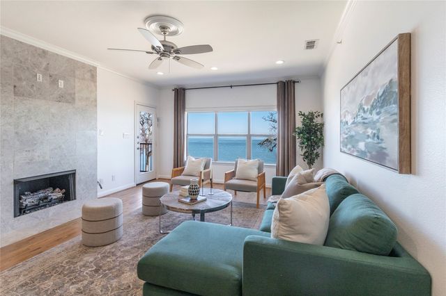 500 Waters Edge Drive 313, Lake Dallas, TX 75065