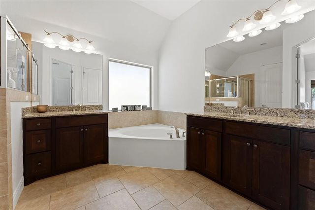 13714 Mesa Verde DR, Austin, TX 78737