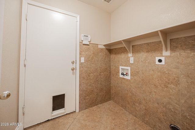 1676 N LA MORA Drive, Goodyear, AZ 85338