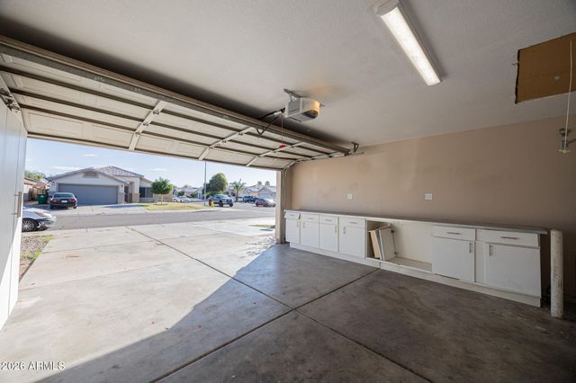 1676 N LA MORA Drive, Goodyear, AZ 85338