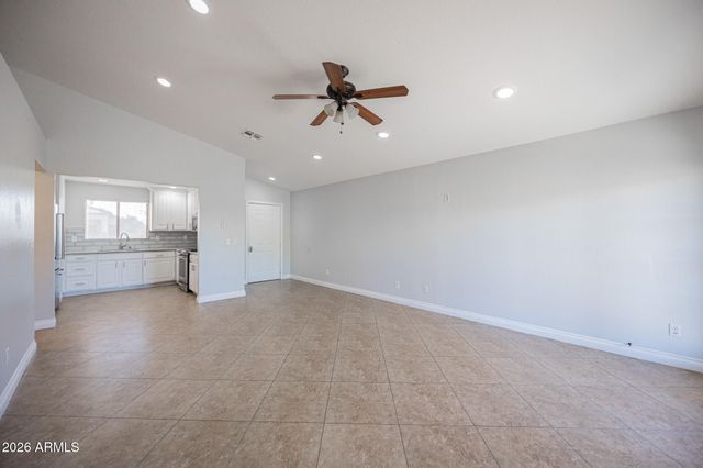 1676 N LA MORA Drive, Goodyear, AZ 85338