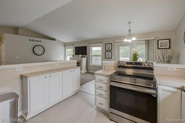 5039 Auker Drive, Grand Blanc, MI 48507