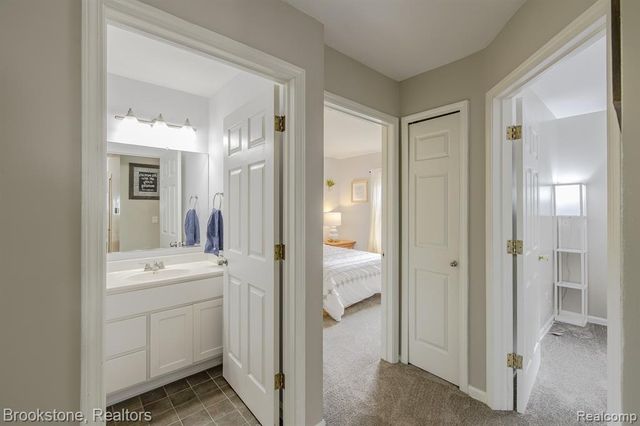 5039 Auker Drive, Grand Blanc, MI 48507