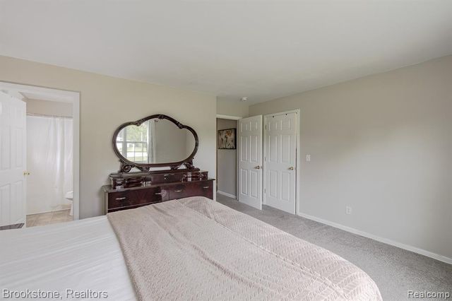 5039 Auker Drive, Grand Blanc, MI 48507