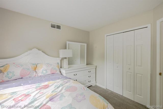 5039 Auker Drive, Grand Blanc, MI 48507