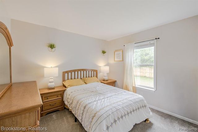 5039 Auker Drive, Grand Blanc, MI 48507