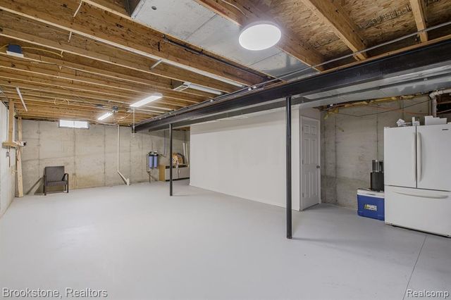 5039 Auker Drive, Grand Blanc, MI 48507