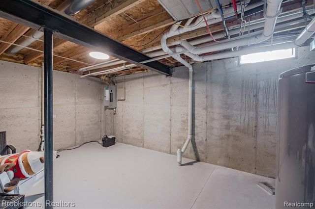 5039 Auker Drive, Grand Blanc, MI 48507