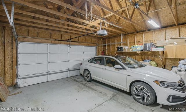 5039 Auker Drive, Grand Blanc, MI 48507