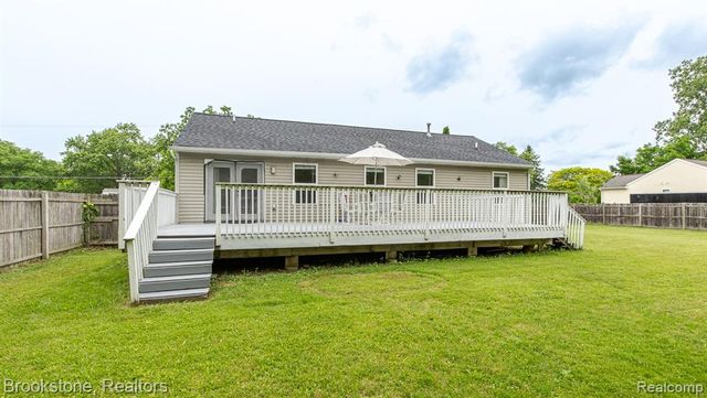 5039 Auker Drive, Grand Blanc, MI 48507