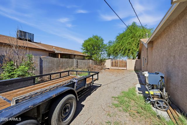 3307 W PALM Lane, Phoenix, AZ 85009