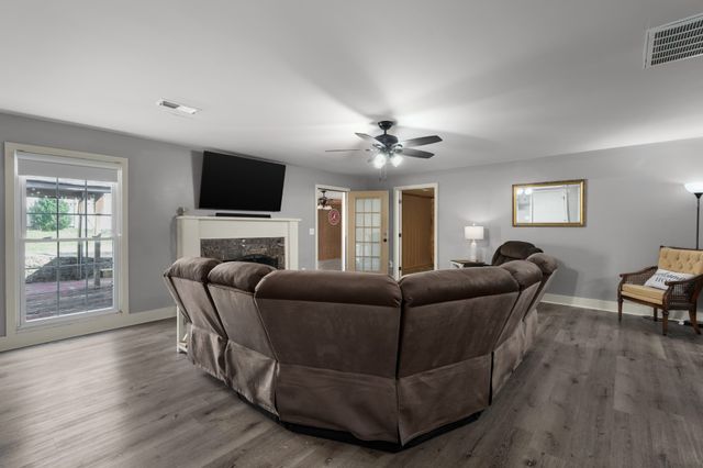 201 Glendale Cir, Pulaski, TN 38478